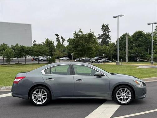 2010 Nissan Maxima SV