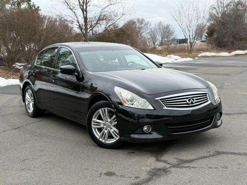 2013 INFINITI G37x Base