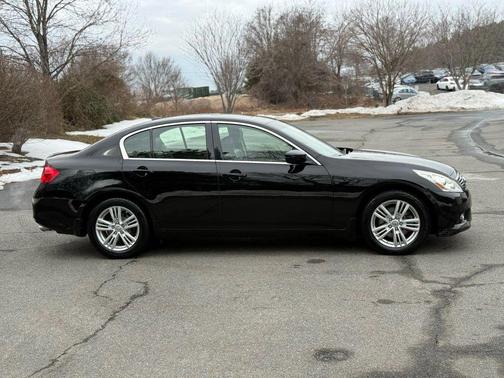 2013 INFINITI G37x Base