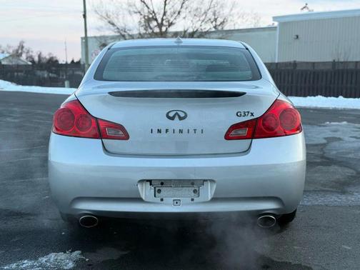 2009 INFINITI G37x Base
