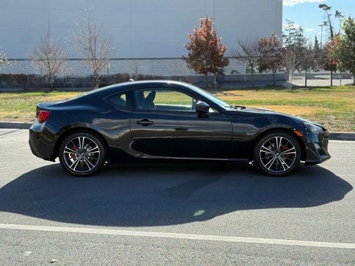 2013 Scion FR-S Base