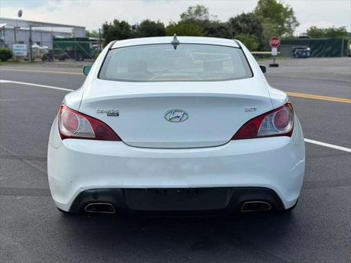 2012 Hyundai Genesis Coupe 2.0T