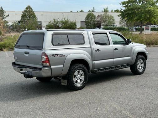 2015 Toyota Tacoma Base