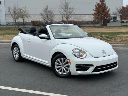 2018 Volkswagen Beetle 2.0T S