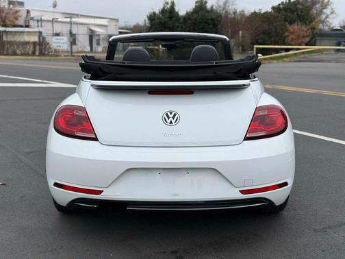 2018 Volkswagen Beetle 2.0T S