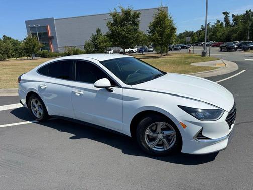 2021 Hyundai SONATA SE