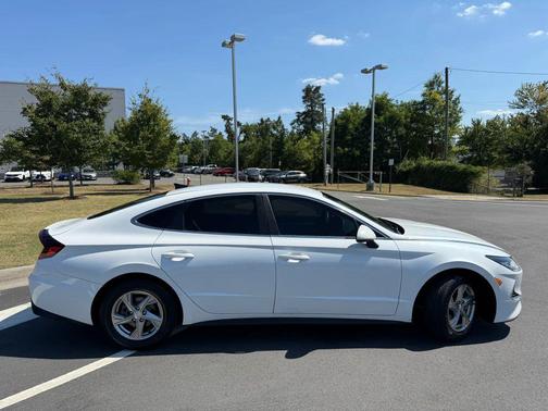 2021 Hyundai SONATA SE