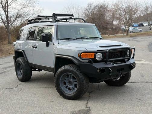 2013 Toyota FJ Cruiser Base