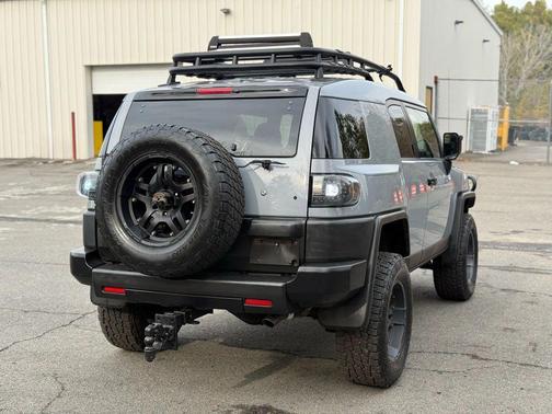 2013 Toyota FJ Cruiser Base