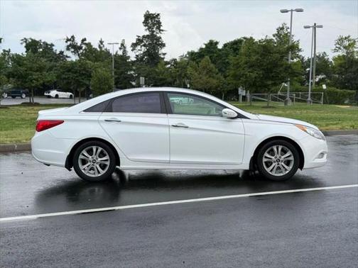 2012 Hyundai SONATA Limited