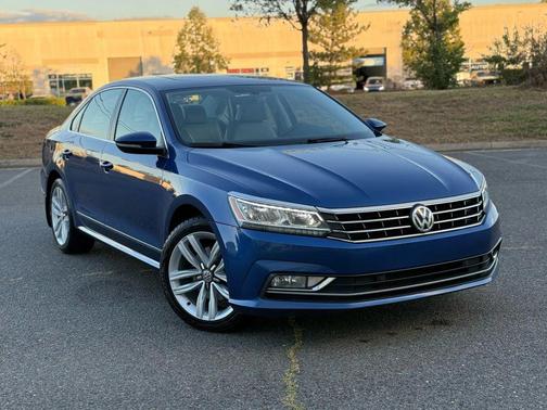 2017 Volkswagen Passat 1.8T SE w/Technology