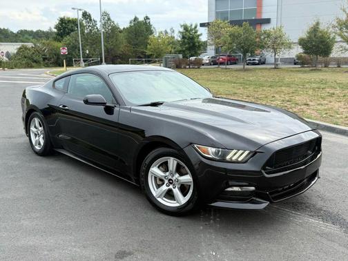 2017 Ford Mustang V6