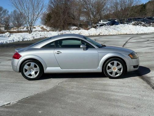 2000 Audi TT quattro