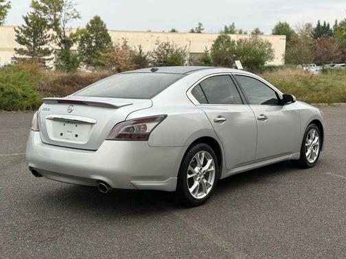 2014 Nissan Maxima SV