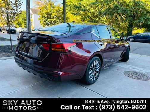 2024 Nissan Altima 2.5 SV