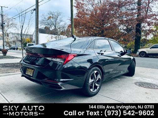 2021 Hyundai ELANTRA SEL