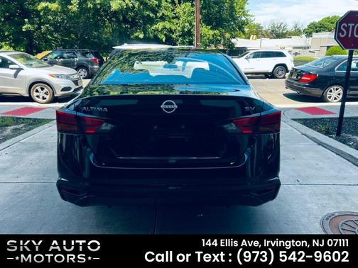 Super Black 2024 Nissan Altima 2.5 SV
