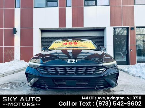 2024 Hyundai ELANTRA Limited