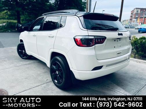 White Clearcoat 2018 Jeep Compass Latitude