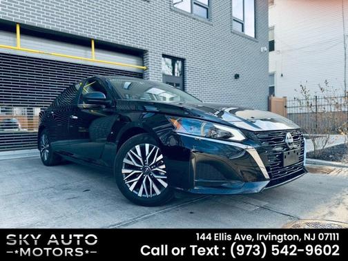 2025 Nissan Altima SV FWD