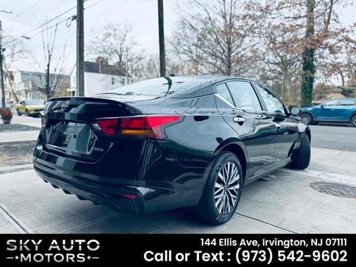 2025 Nissan Altima SV AWD