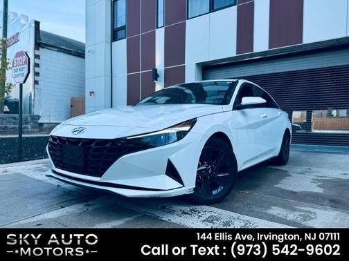 2022 Hyundai ELANTRA SEL