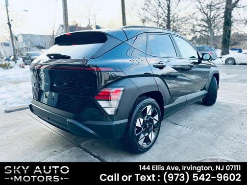 2024 Hyundai KONA SEL