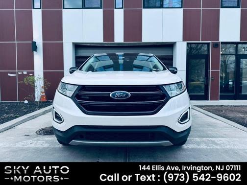 White Platinum Metallic Tri-Coat 2017 Ford Edge Titanium