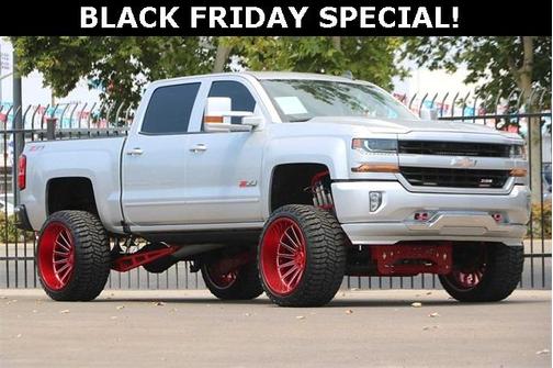 Photo 4 of 35 of 2017 Chevrolet Silverado 1500 LT