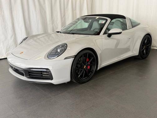 Chalk 2021 Porsche 911