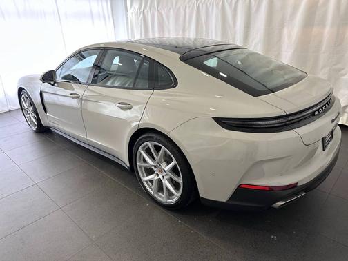 Chalk 2025 Porsche Panamera