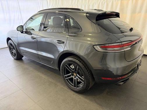 Vulcano Gray Metallic 2021 Porsche Macan