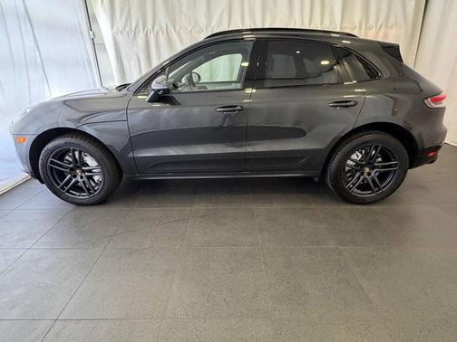Vulcano Gray Metallic 2021 Porsche Macan