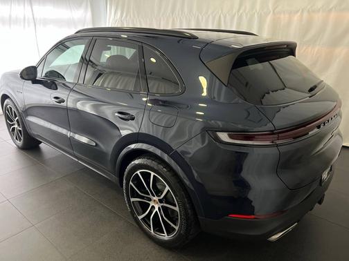 2025 Porsche Cayenne 