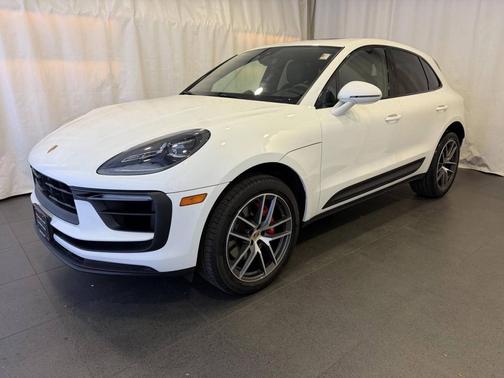 2023 Porsche Macan 