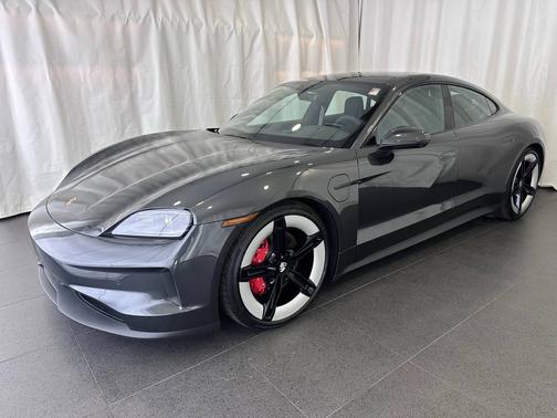 2025 Porsche Taycan 