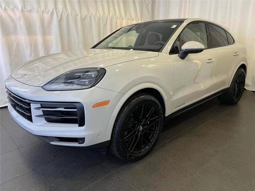 Chalk 2026 Porsche Cayenne