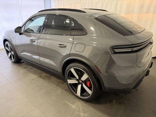 Slate Grey Neo 2026 Porsche Macan