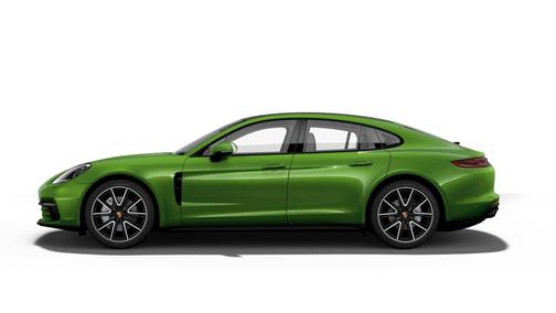 2018 Porsche Panamera 