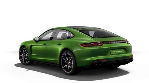 2018 Porsche Panamera 