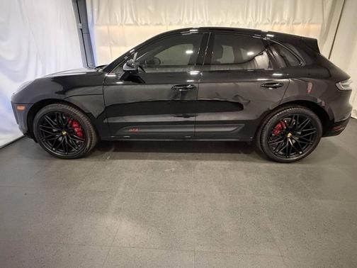Black 2023 Porsche Macan