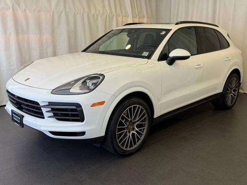White 2023 Porsche Cayenne