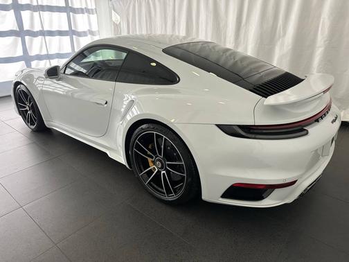 2021 Porsche 911 