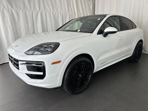 2025 Porsche Cayenne 
