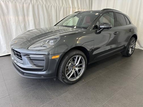 2025 Porsche Macan 