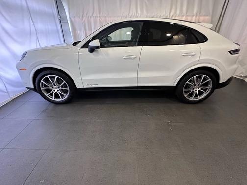 2025 Porsche Cayenne 