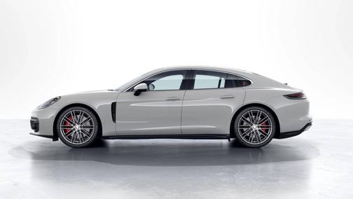 2022 Porsche Panamera 