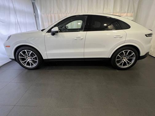 2025 Porsche Cayenne 