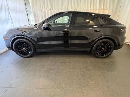 Black 2024 Porsche Cayenne