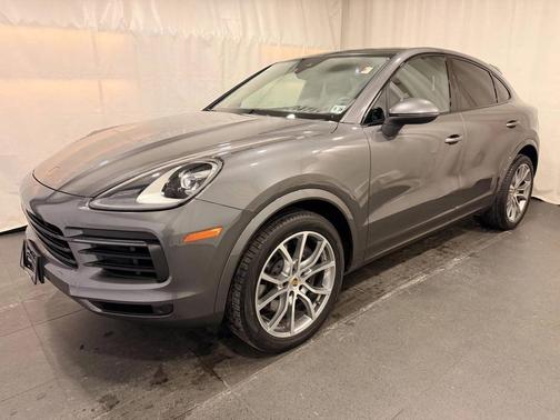 Quartzite Grey Metallic 2023 Porsche Cayenne